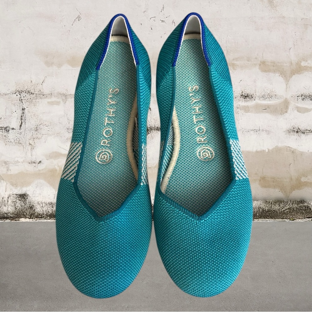 Rothy's The Flats Round Toe Slip Ons in Calypso Size 8
